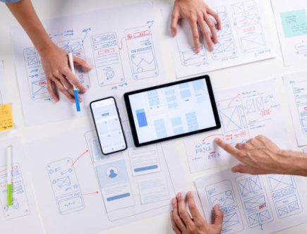 L’interface utilisateur représente souvent le premier point de contact avec une marque. Par conséquent, elle joue un rôle stratégique.