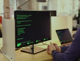 Un freelance doit gérer son temps avec rigueur. En effet, chaque minute compte pour rester productif. De plus, un bon planning